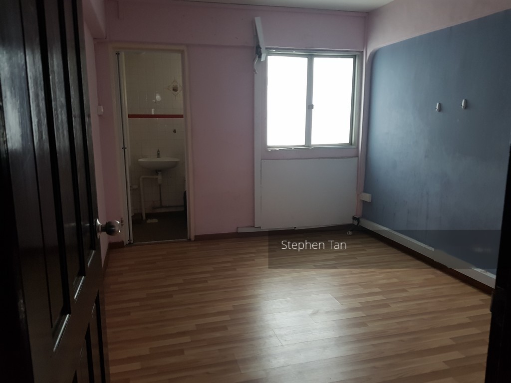 Yishun Avenue 5 thumbnail photo